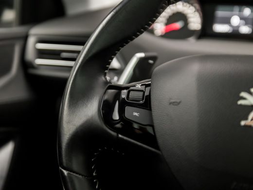 Peugeot 308 SW 1.2 PureTech Sport Automaat (PANORAMADAK, APPLE CARPLAY, GROOT. NAVI, 360 CAMERA, SPORTSTOELEN... ActivLease financial lease