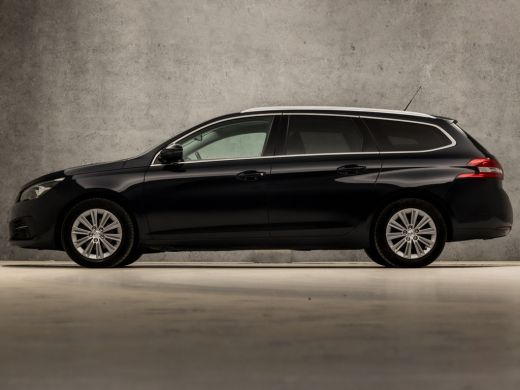 Peugeot 308 SW 1.2 PureTech Sport Automaat (PANORAMADAK, APPLE CARPLAY, GROOT. NAVI, 360 CAMERA, SPORTSTOELEN... ActivLease financial lease