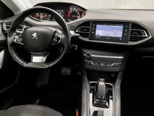 Peugeot 308 SW 1.2 PureTech Sport Automaat (PANORAMADAK, APPLE CARPLAY, GROOT. NAVI, 360 CAMERA, SPORTSTOELEN... ActivLease financial lease