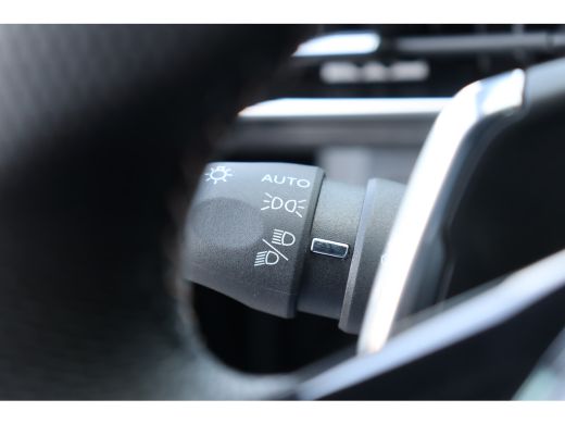 Peugeot 5008 1.2 PURETECH 130PK GT PACK AUTOMAAT / NAVI / CLIMA / PDC / 19" LMV / CAMERA / KEYLESS / FULL-LED ... ActivLease financial lease