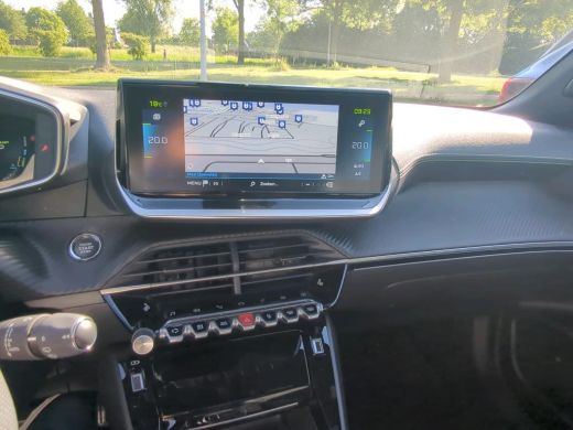Peugeot e-2008 EV GT 50 kWh | Navi | Clima | Adaptive Cruise | Schuifkantel/dak | Stoelverwarming | ActivLease financial lease