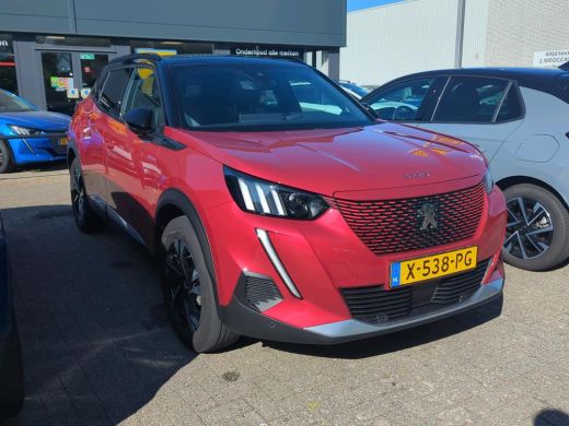 Peugeot e-2008 EV GT 50 kWh | Navi | Clima | Adaptive Cruise | Schuifkantel/dak | Stoelverwarming | ActivLease financial lease