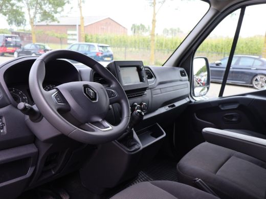 Renault Master T35 2.3 DCI 135 L2H2 COMFORT + APPLE CARPLAY | NAVIGATIE | CRUISE | DAB+ ActivLease financial lease