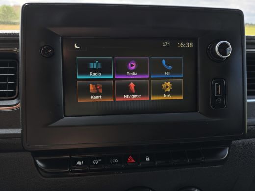 Renault Master T35 2.3 dCi Lowliner - 145 Pk - Euro 6 - Navi - Parkeercamera - Bakwagen - Plancher - Verkoopwagen ActivLease financial lease