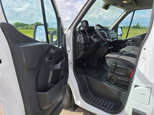 Renault Master T35 2.3 dCi Lowliner - 145 Pk - Euro 6 - Navi - Parkeercamera - Bakwagen - Plancher - Verkoopwagen ActivLease financial lease