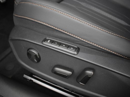 Seat Formentor 1.4 e-Hybrid VZ Performance 245pk | Adaptief cruise control | Navigatie | Keyless | Full led kopl... ActivLease financial lease