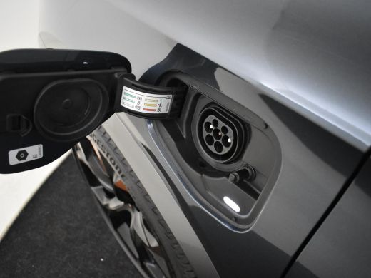 Seat Formentor 1.4 e-Hybrid VZ Performance 245pk | Adaptief cruise control | Navigatie | Keyless | Full led kopl... ActivLease financial lease