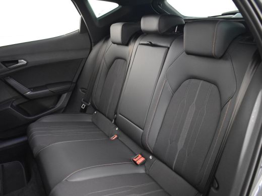 Seat Formentor 1.4 e-Hybrid VZ Performance 245pk | Adaptief cruise control | Navigatie | Keyless | Full led kopl... ActivLease financial lease
