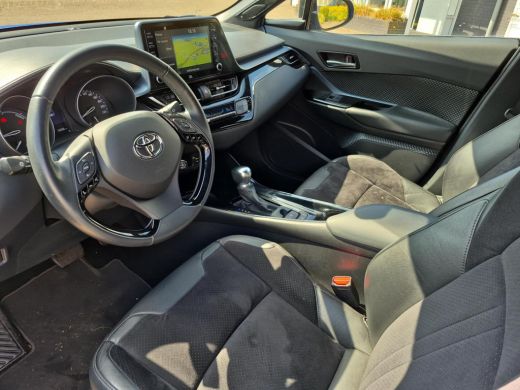 Toyota C-HR 2.0 Hybrid Bi-Tone | JBL audio | Stoelverwarming | Navigatie | Parkeersensoren | ActivLease financial lease