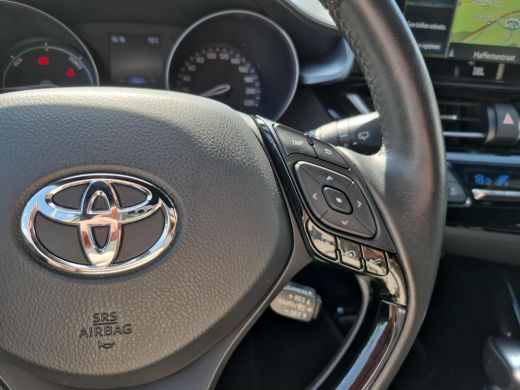 Toyota C-HR 2.0 Hybrid Bi-Tone | JBL audio | Stoelverwarming | Navigatie | Parkeersensoren | ActivLease financial lease