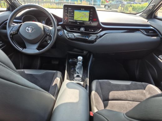 Toyota C-HR 2.0 Hybrid Bi-Tone | JBL audio | Stoelverwarming | Navigatie | Parkeersensoren | ActivLease financial lease