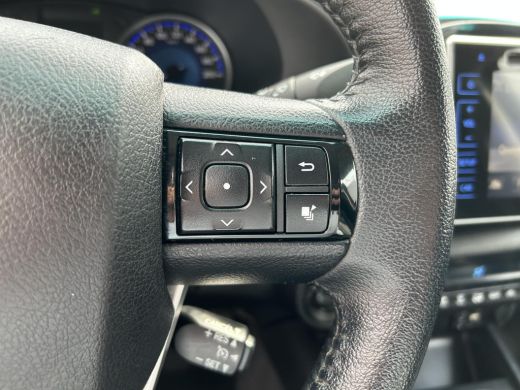 Toyota Hilux 2.4 D-4D Double Cab Professional Automaat Toyota HiLux 2.4 D-4D Double Cab Invincible Automaat ActivLease financial lease