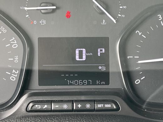 Toyota ProAce 2.0 D-4D Black Line | Automaat | Navigatie | Licht metalen velgen | Bluetooth | ActivLease financial lease