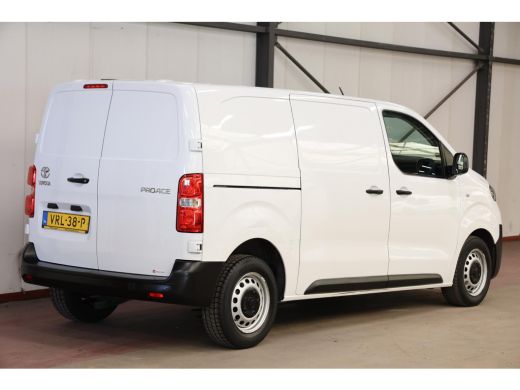 Toyota ProAce Worker 2.0 D-4D L2H1 LANG EURO 6 ActivLease financial lease
