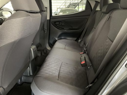 Toyota Yaris 1.5 Hybrid 115 Dynamic ActivLease financial lease