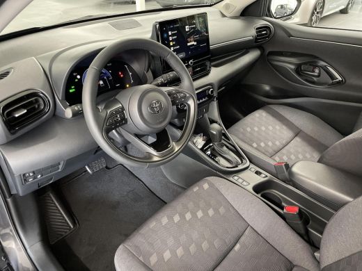 Toyota Yaris 1.5 Hybrid 115 Dynamic ActivLease financial lease