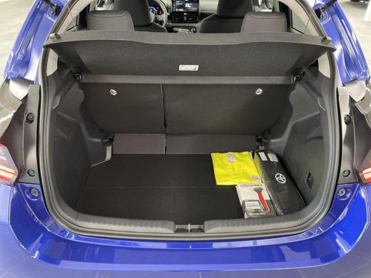 Toyota Yaris 1.5 Hybrid 115 Dynamic ActivLease financial lease