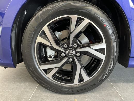 Toyota Yaris 1.5 Hybrid 115 Dynamic ActivLease financial lease