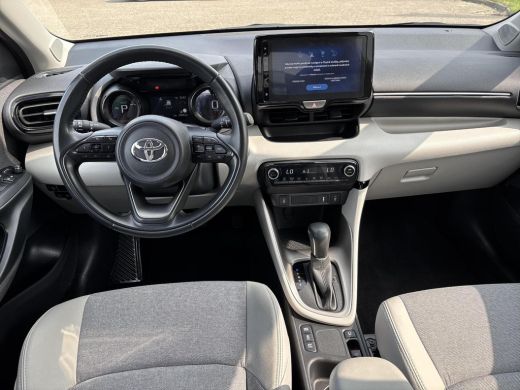 Toyota Yaris 1.5 Hybrid Executive ActivLease financial lease