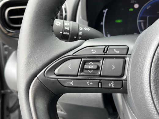 Toyota Yaris Cross 1.5 Hybrid 115 First Edition All in prijs! | Comfort pack! | ActivLease financial lease