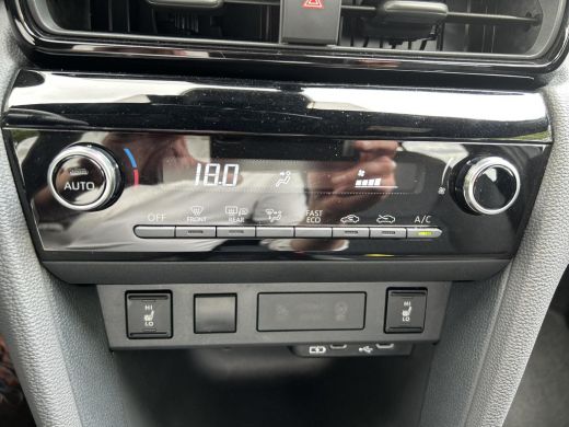 Toyota Yaris Cross 1.5 Hybrid 115 First Edition Stoelverwarming | Stuurverwarming ActivLease financial lease