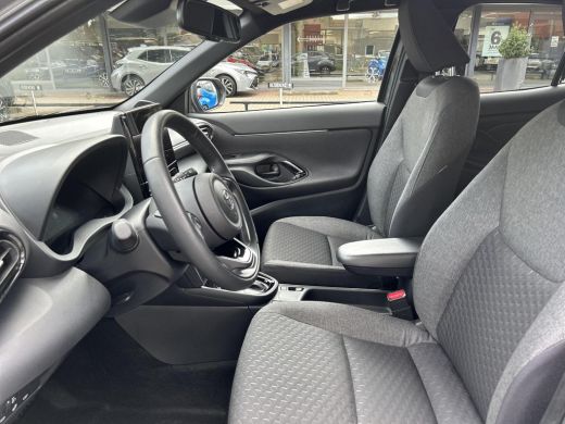 Toyota Yaris Cross 1.5 Hybrid 115 First Edition Stoelverwarming | Stuurverwarming ActivLease financial lease