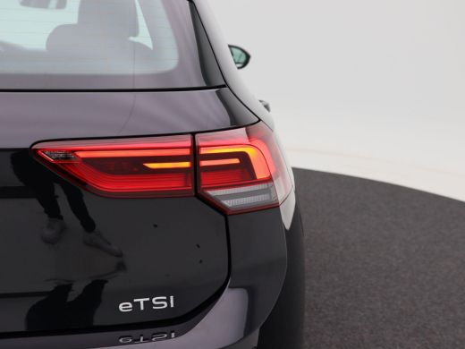 Volkswagen Golf 1.5 eTSi 150 Pk Automaat Style | Adaptive Cruise | CarPlay | Navigatie | Bluetooth | Parkeersenso... ActivLease financial lease