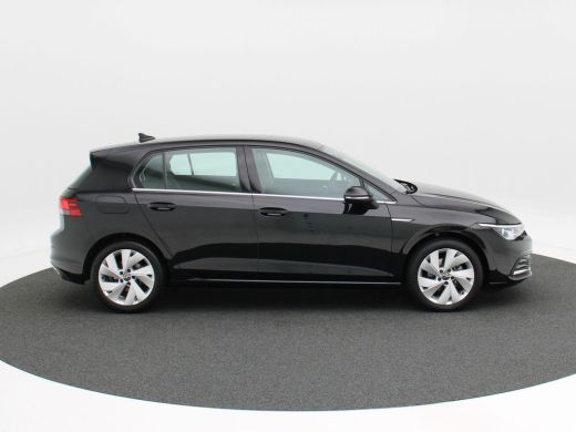 Volkswagen Golf 1.5 eTSi 150 Pk Automaat Style | Adaptive Cruise | CarPlay | Navigatie | Bluetooth | Parkeersenso... ActivLease financial lease