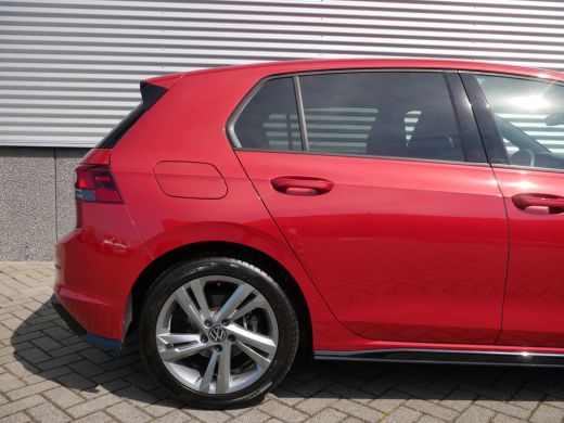 Volkswagen Golf 1.5 eTSI R-Line ActivLease financial lease