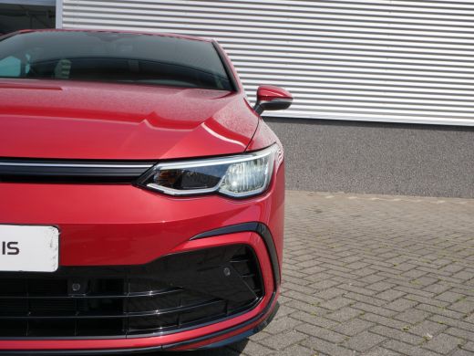 Volkswagen Golf 1.5 eTSI R-Line ActivLease financial lease
