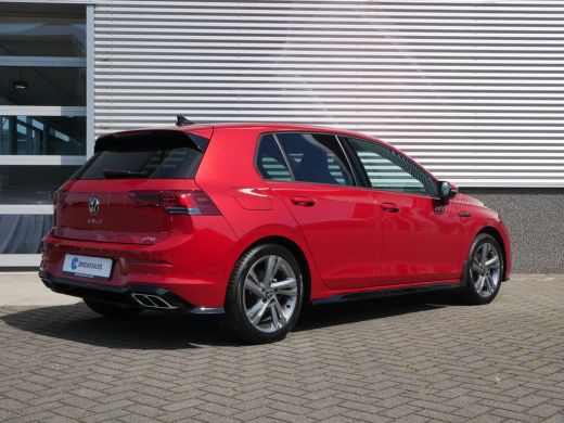 Volkswagen Golf 1.5 eTSI R-Line ActivLease financial lease