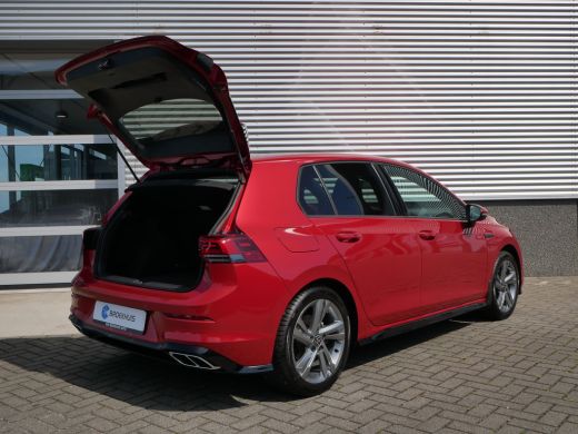 Volkswagen Golf 1.5 eTSI R-Line ActivLease financial lease