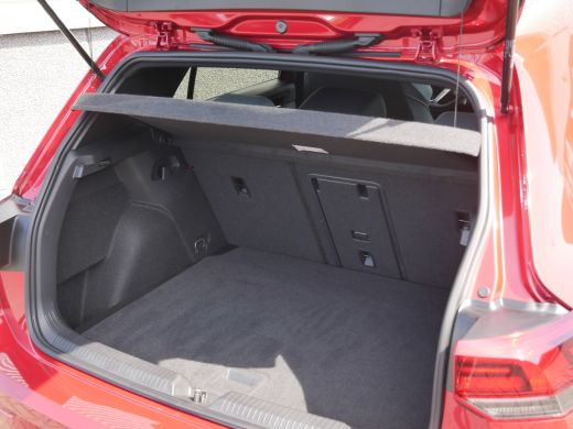 Volkswagen Golf 1.5 eTSI R-Line ActivLease financial lease