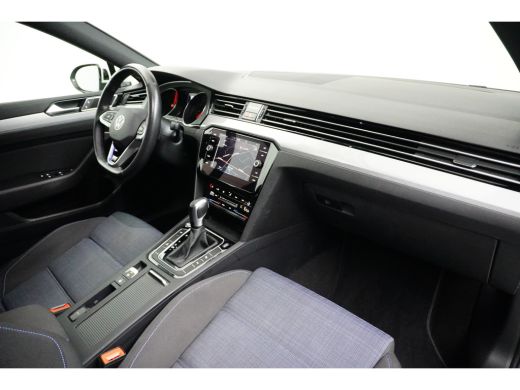 Volkswagen Passat Variant 1.4 TSI 204 pk PHEV GTE Business 6-DSG | Trekhaak elektrisch uitklapbaar | Dodehoek | ACC... ActivLease financial lease