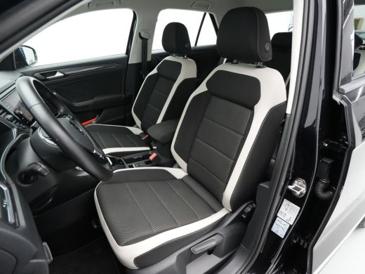 Volkswagen T-Roc 1.5 TSI 150pk DSG Sport Navigatie ACC Camera Executive 213 ActivLease financial lease