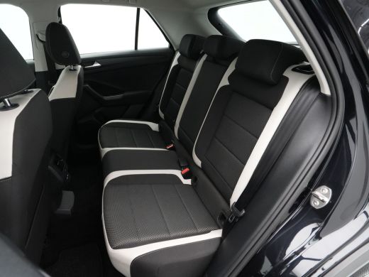Volkswagen T-Roc 1.5 TSI 150pk DSG Sport Navigatie ACC Camera Executive 213 ActivLease financial lease