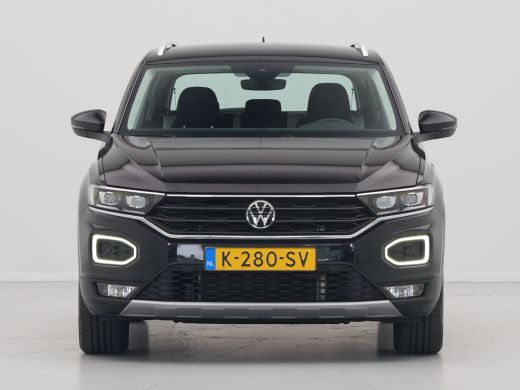Volkswagen T-Roc 1.5 TSI 150pk DSG Sport Navigatie ACC Camera Executive 213 ActivLease financial lease