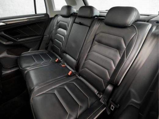 Volkswagen Tiguan 1.5 TSI ACT Sportline Business 150Pk Automaat (PANORAMADAK, APPLE CARPLAY, GROOT NAVI, LED KOPLAM... ActivLease financial lease