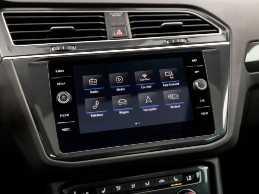 Volkswagen Tiguan 1.5 TSI ACT Sportline Business 150Pk Automaat (PANORAMADAK, APPLE CARPLAY, GROOT NAVI, LED KOPLAM... ActivLease financial lease