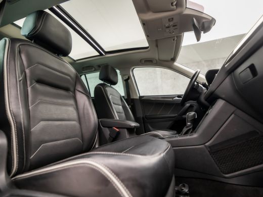 Volkswagen Tiguan 1.5 TSI ACT Sportline Business 150Pk Automaat (PANORAMADAK, APPLE CARPLAY, GROOT NAVI, LED KOPLAM... ActivLease financial lease