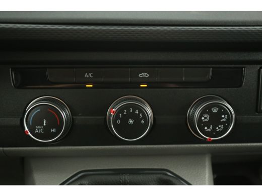 Volkswagen Transporter 2.0 TDI L1H1 140PK Airco 3 Persoons Imperiaal Elektrpakket Trekhaak ActivLease financial lease