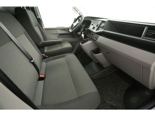 Volkswagen Transporter 2.0 TDI L1H1 140PK Airco 3 Persoons Imperiaal Elektrpakket Trekhaak ActivLease financial lease