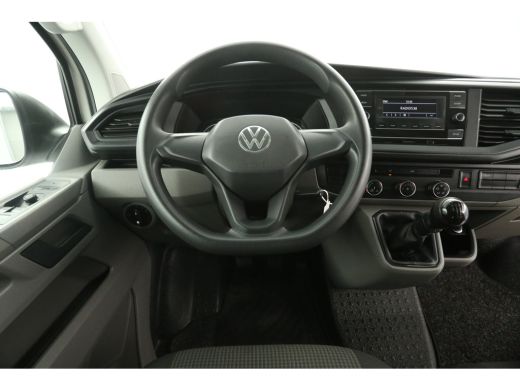 Volkswagen Transporter 2.0 TDI L1H1 140PK Airco 3 Persoons Imperiaal Elektrpakket Trekhaak ActivLease financial lease