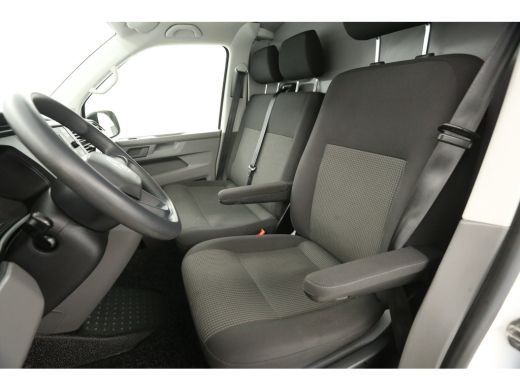 Volkswagen Transporter 2.0 TDI L1H1 140PK Airco 3 Persoons Imperiaal Elektrpakket Trekhaak ActivLease financial lease