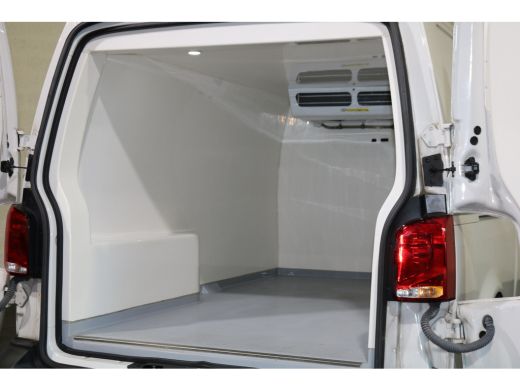 Volkswagen Transporter 2.0 TDI L2 H1 Koelwagen 0 Graden koeling Airco Sidebars ActivLease financial lease