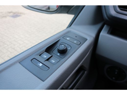 Volkswagen Transporter 2.0 TDI L2 H1 Koelwagen 0 Graden koeling Airco Sidebars ActivLease financial lease