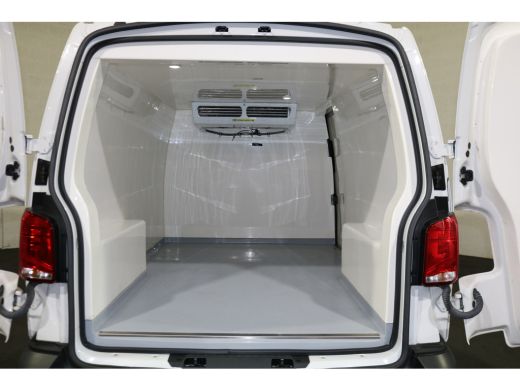 Volkswagen Transporter 2.0 TDI L2 H1 Koelwagen 0 Graden koeling Airco Sidebars ActivLease financial lease