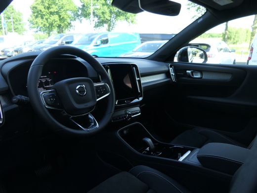 Volvo  EX40 Single Motor Extended Range Ultra Black Ed. 82 kWh | Pixel LED | Panoramadak | 360 Camera | Stoel... ActivLease financial lease