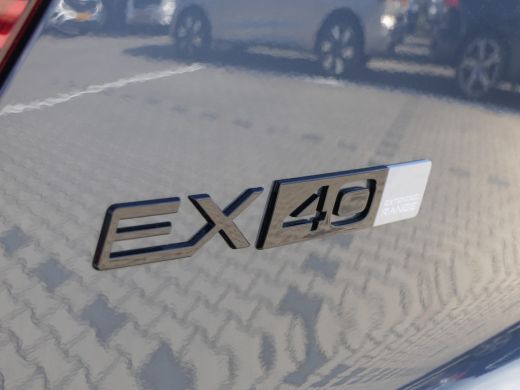 Volvo  EX40 Single Motor Extended Range Ultra Black Ed. 82 kWh | Pixel LED | Panoramadak | 360 Camera | Stoel... ActivLease financial lease