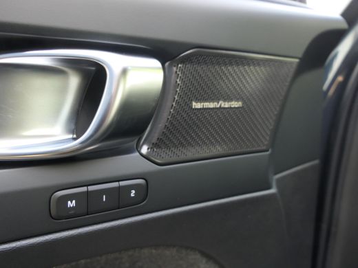 Volvo  EX40 Single Motor Extended Range Ultra Black Ed. 82 kWh | Pixel LED | Panoramadak | 360 Camera | Stoel... ActivLease financial lease
